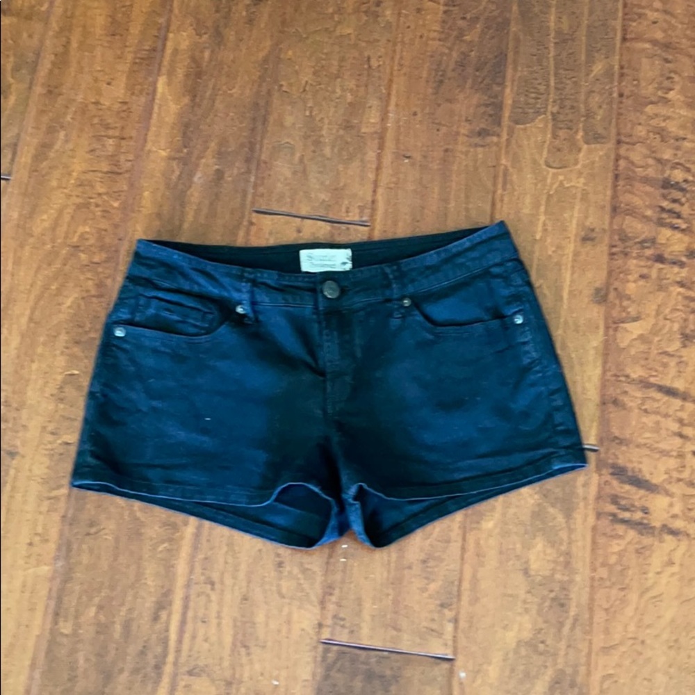 Ladies shorts